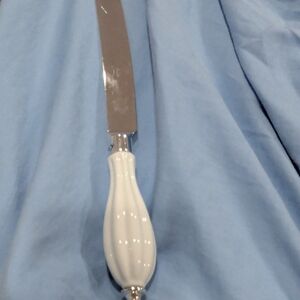 Elegant White and Silver Knife Bread Knife.